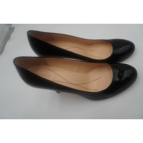 Kate Spade NY Formal Classic Office Glossy Black Patent Leather Round Pumps 10M - Picture 2 of 10
